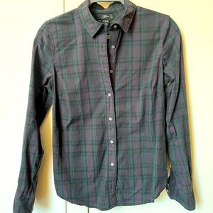 Like new, worn twice Jcrew shirt, black-check plaid. Slim fit